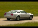 Ford Mustang V6 2005 года